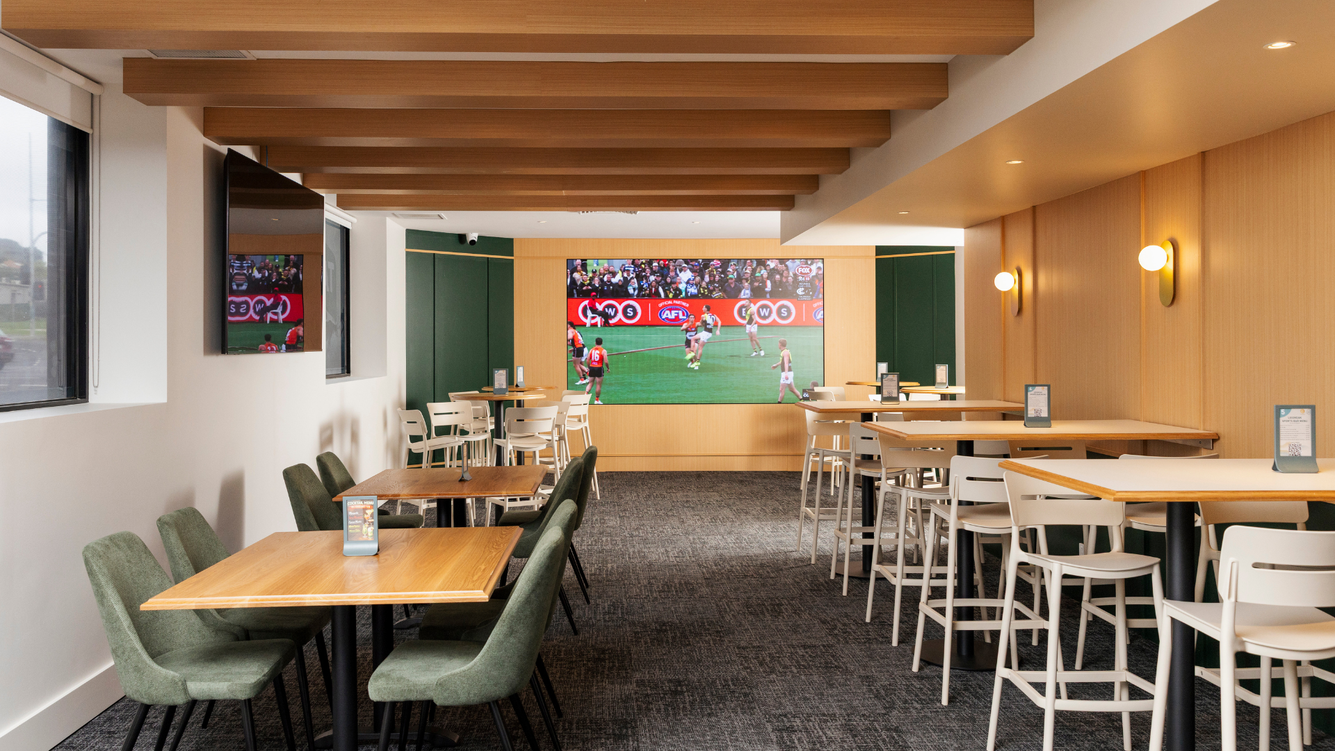Sports Bar photo 2